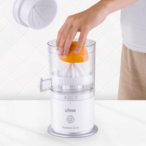 Espremedor Citrinos Squeeze & Go White UFESA - N7210